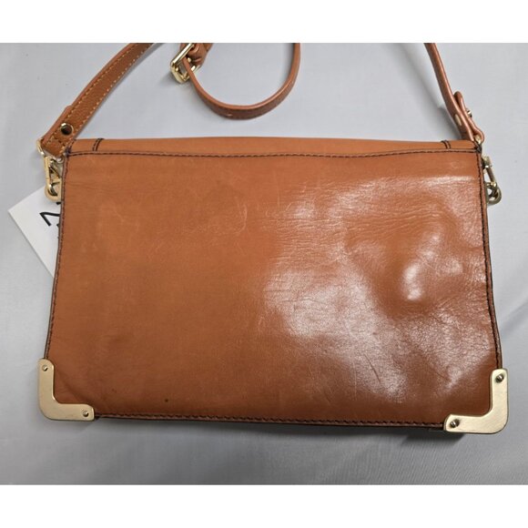 Vintage Tan Leather Crossbody Bag With Gold Accents & Turn-Lock Closure - Picture 2 of 12